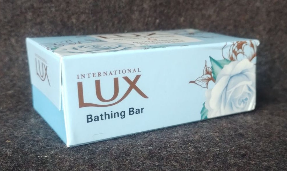 LUX Bathing Soap International Smooth & Radiant